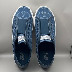 Coach Bev. Blue Sneakers